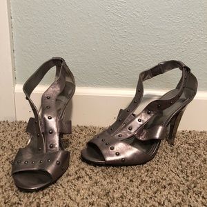 Marc Fisher silver metallic heels
